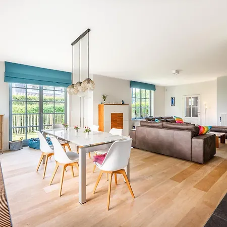 La Matinee Dom wakacyjny Zeepanne